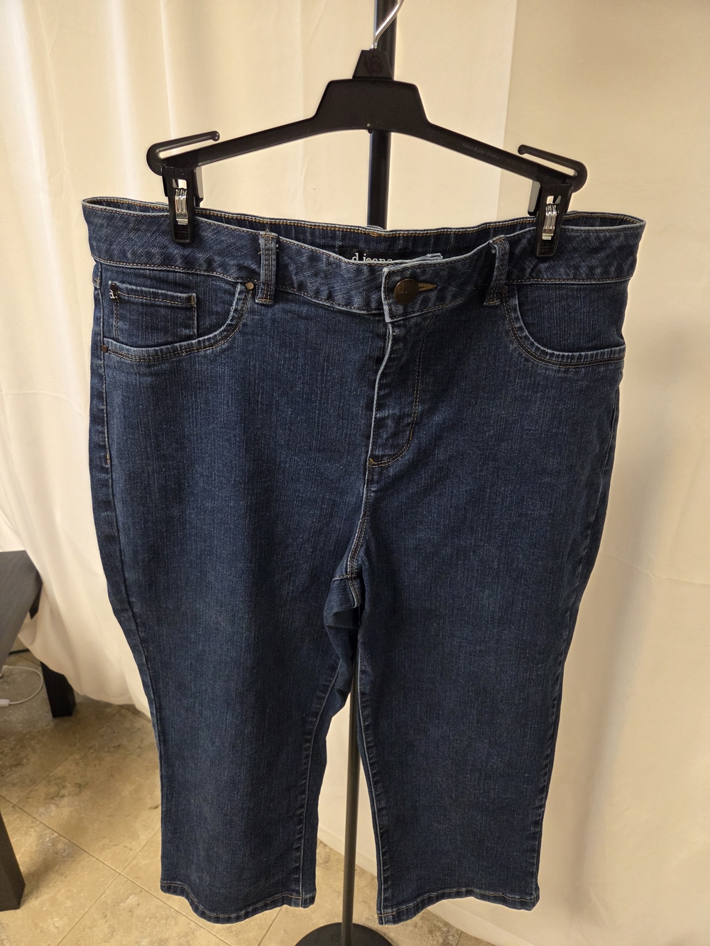 d. jeans Dark Blue Denim Capris